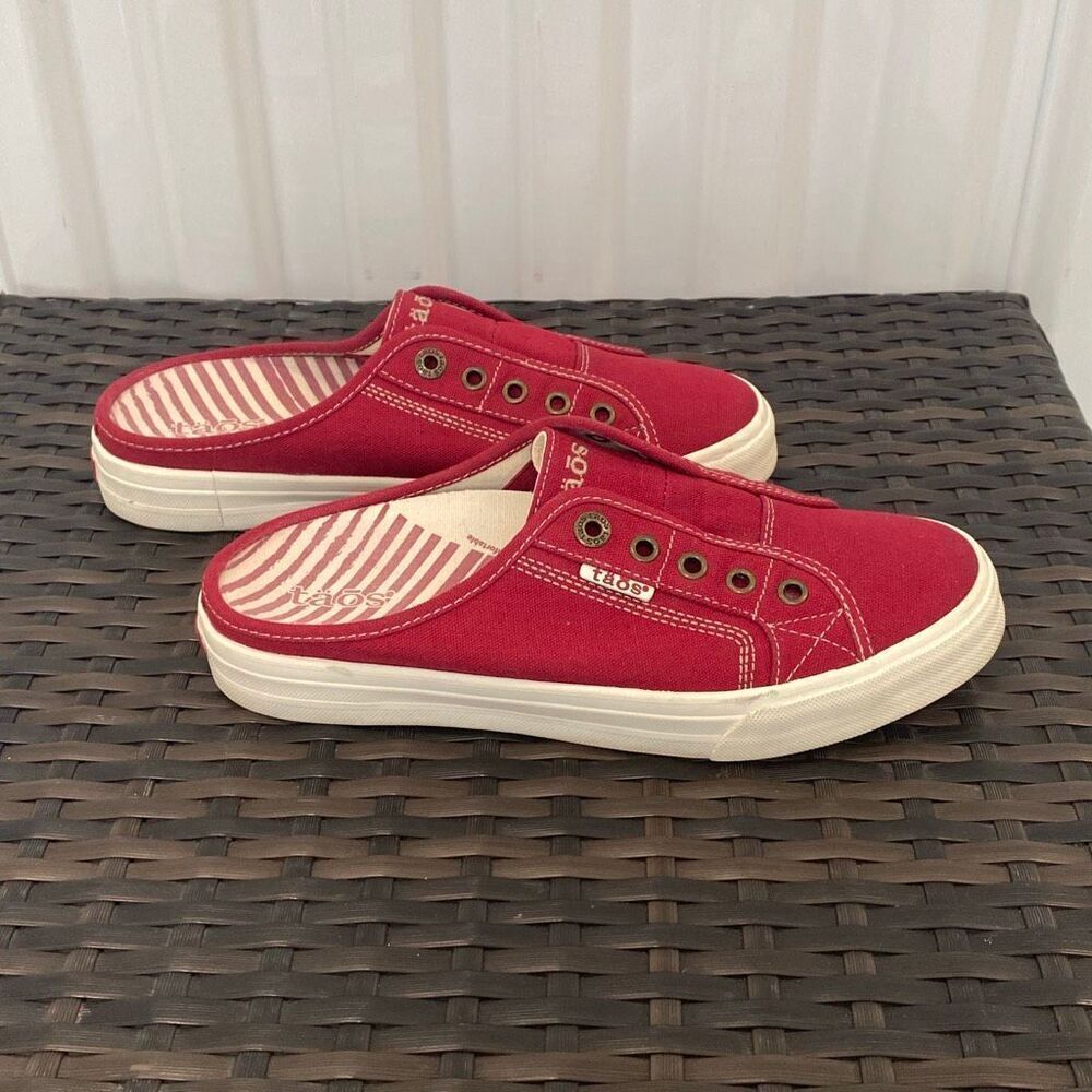 Taos Ez Soul slip on sneakers women’s size 8.5